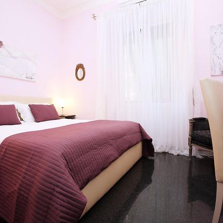 Amica Roma Guest House Bagian luar foto